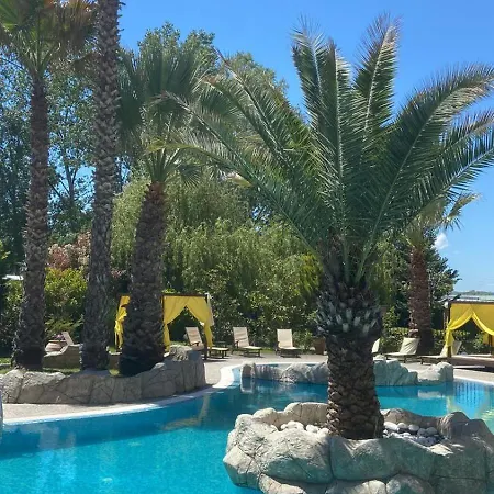 Aphrodite Rose شقة