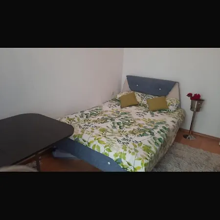 Aphrodite Rose 公寓